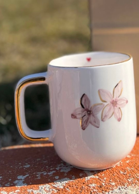 ماگ دست ساز سرامیکی لب طلا